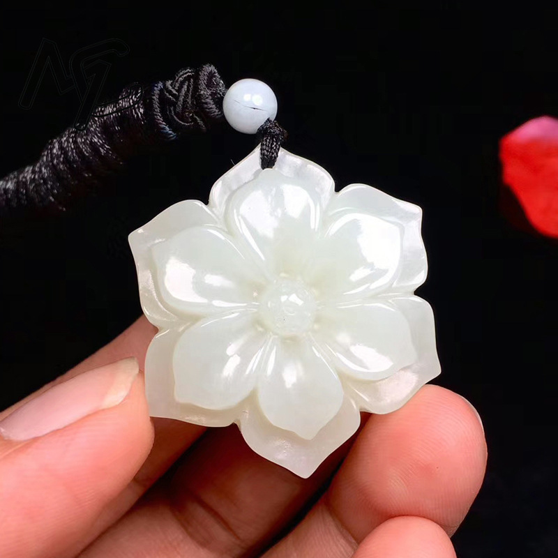 Jewelry & Watches Spółka Z Ograniczoną Odpowiedzialnością - Natural Chinese White Jade Pentagonal Flower