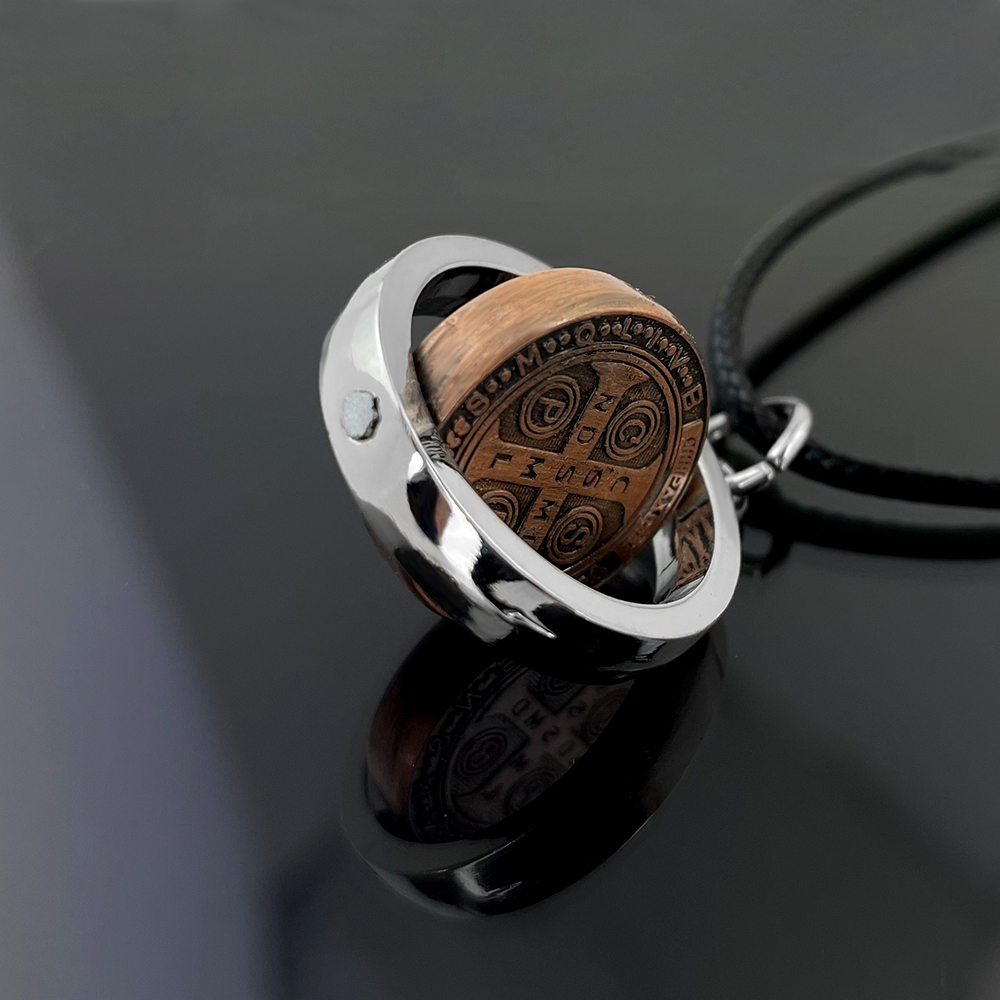New St Benedict Medal Necklace - Necklace Pendant ulasan dan harga