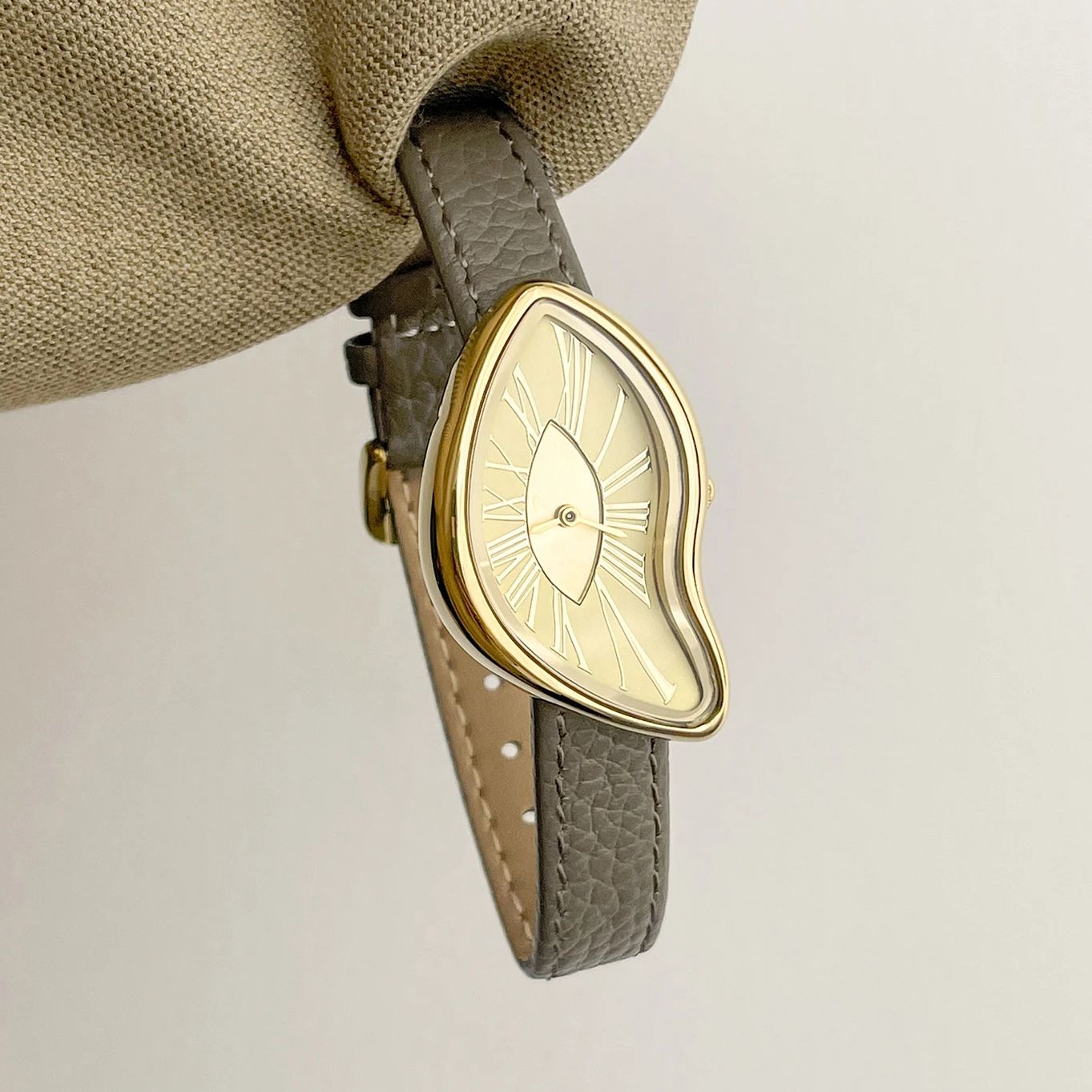 High end Retro Creative Watch  - High Jewelry Watches ulasan dan harga